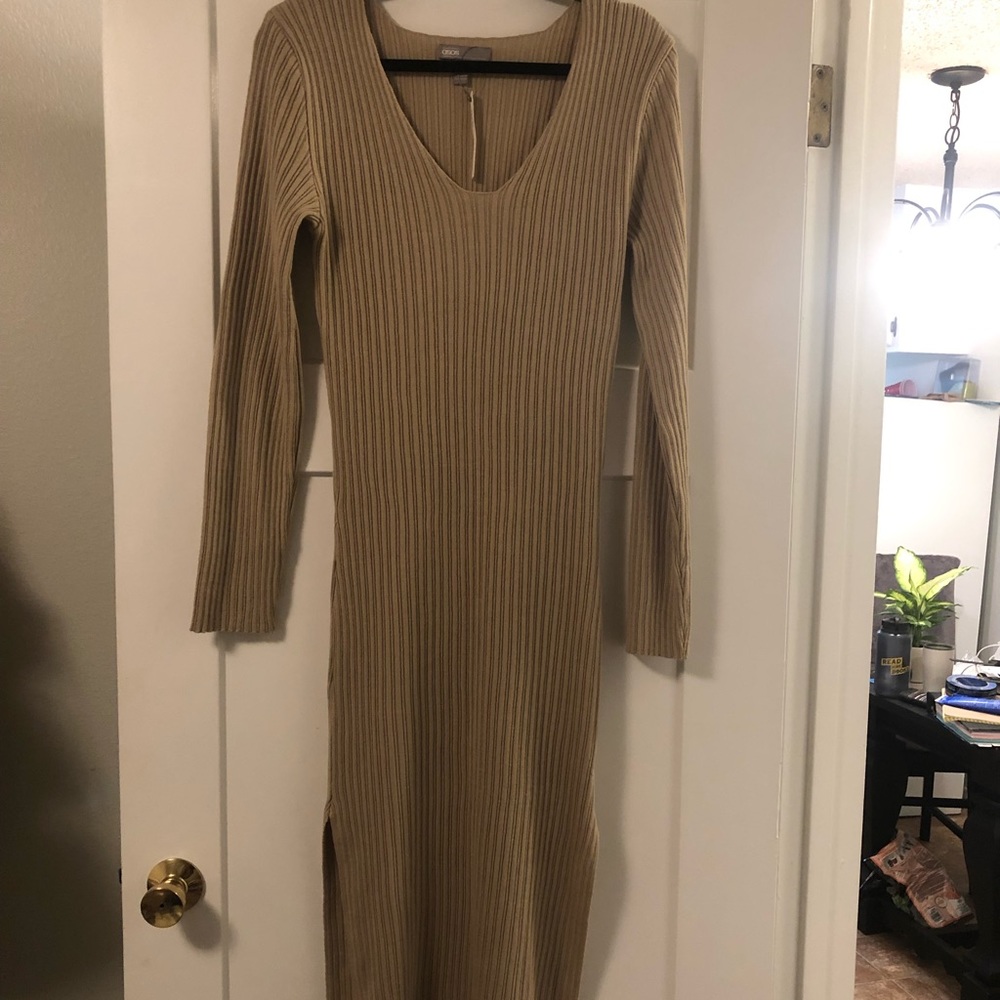 ASOS tan sweater dress size 8 nwt